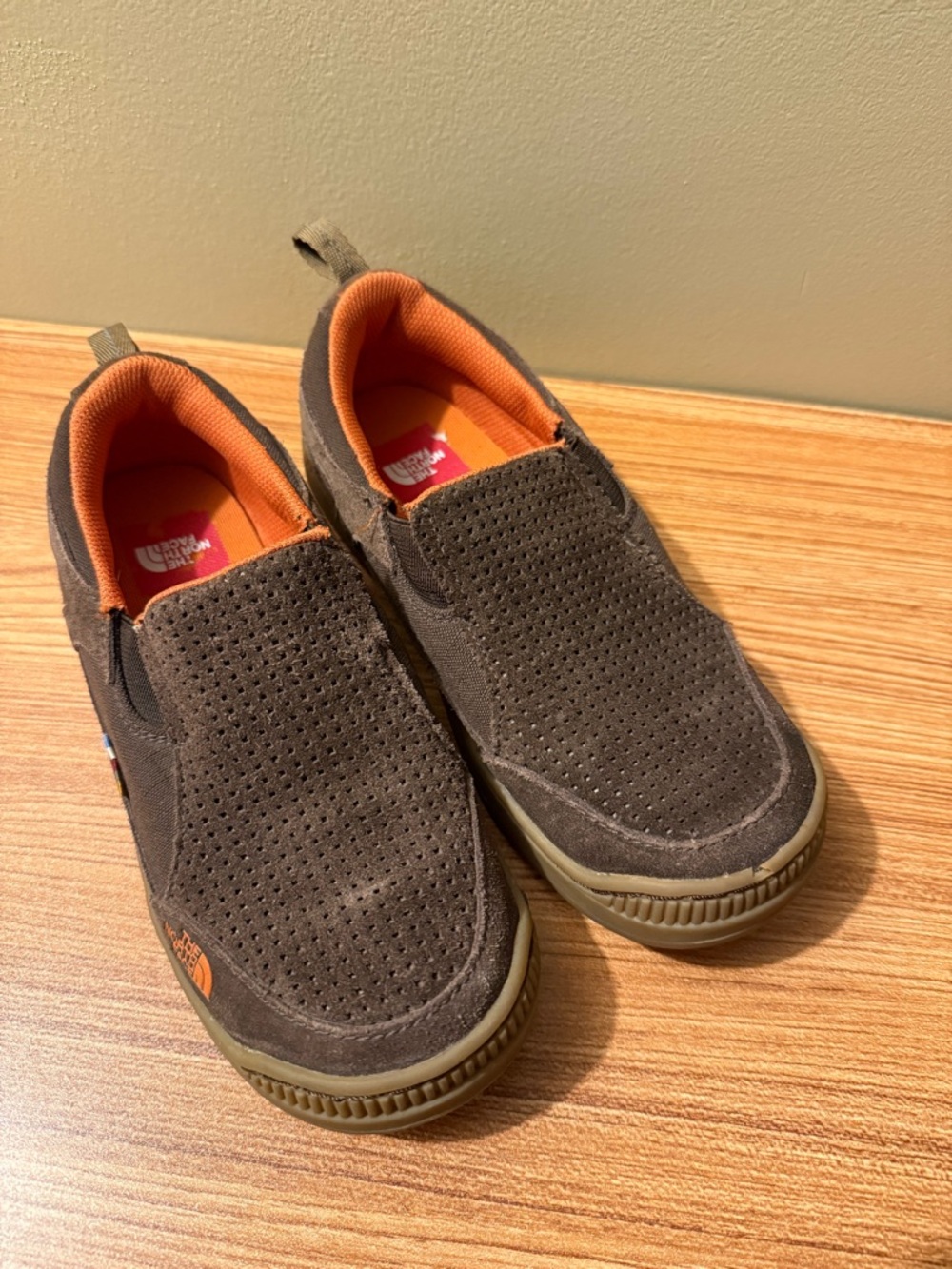 The North Face Boy’s Slip-On Casual Shoe - Brown with Orange Lining size 3
